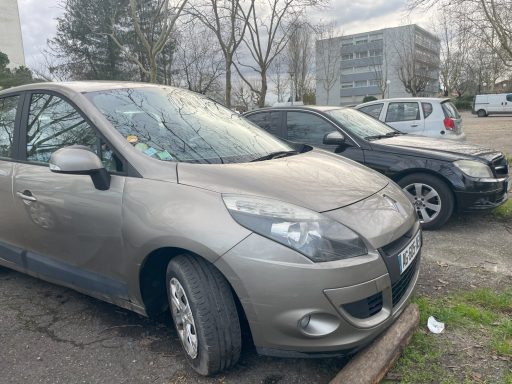 Renault Scenic DCI , clim centralisé,gps